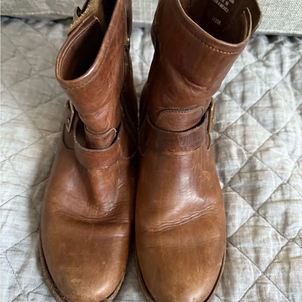 Frye Vicky Engineer Moto Ankle Boots. Women’s size 10. Dark brown
